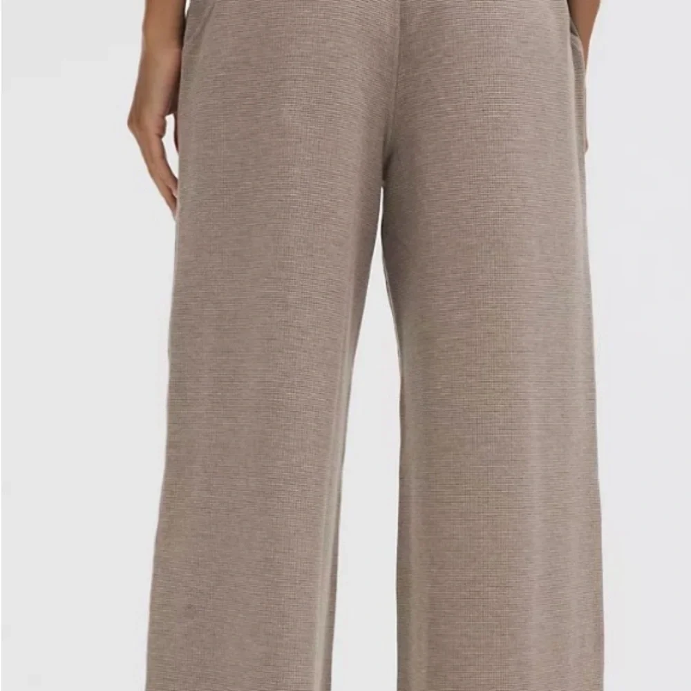 lululemon Scuba waffle Mid Rise Wide-Leg Pant & Jacket - Picture 14 of 16